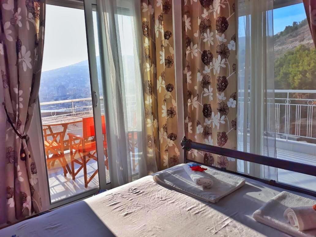 Alex Apartments Sarandë Exterior foto